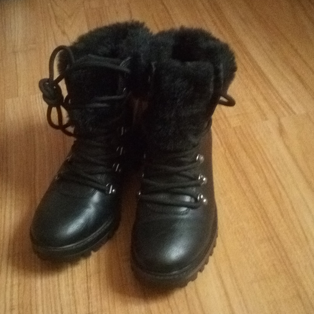 UNIONBAY Leather Boots